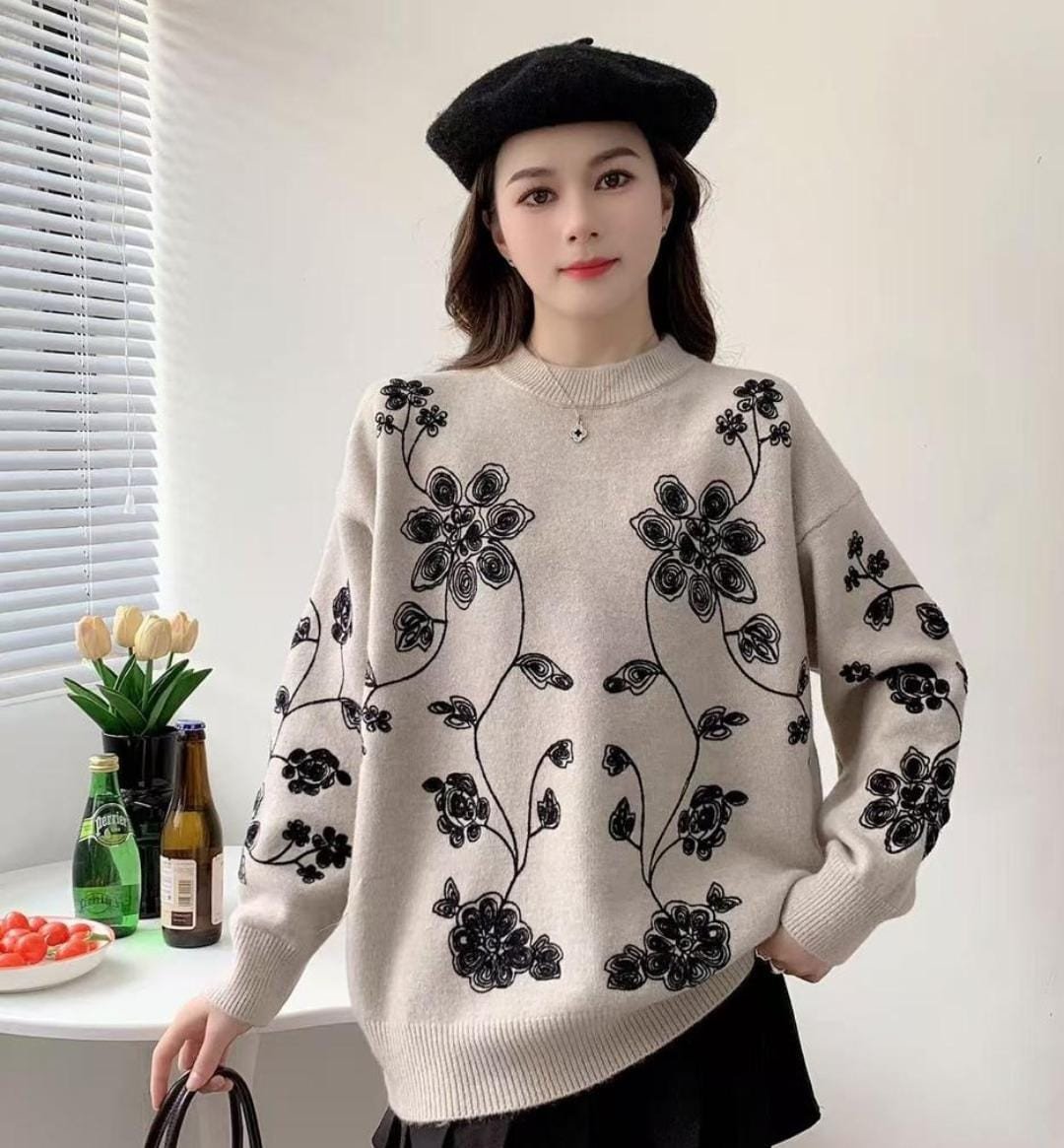 Floral Embroidered Knit Sweater – Beige